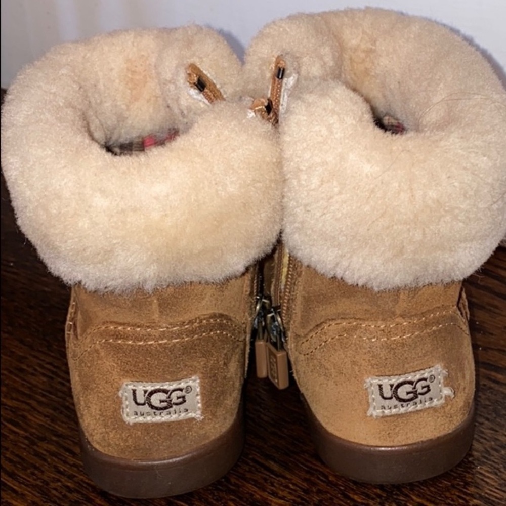 Kids uggs